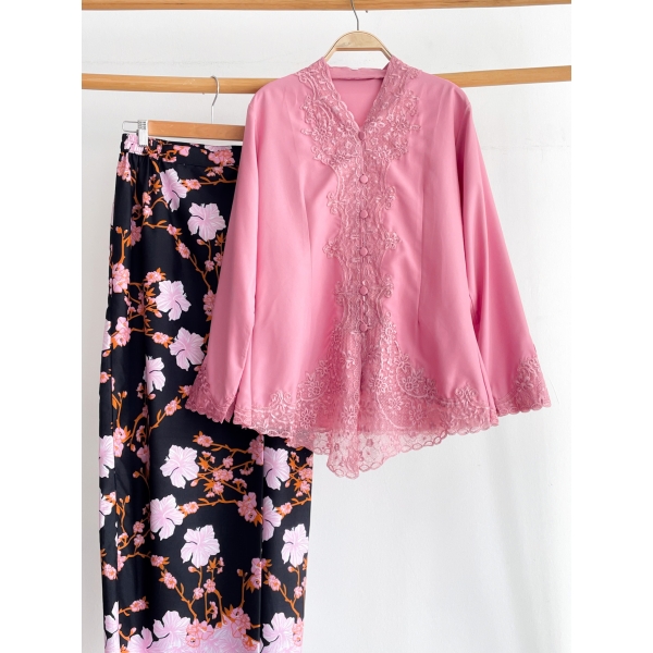 Embun Sulam Kebaya (Size 2XL)